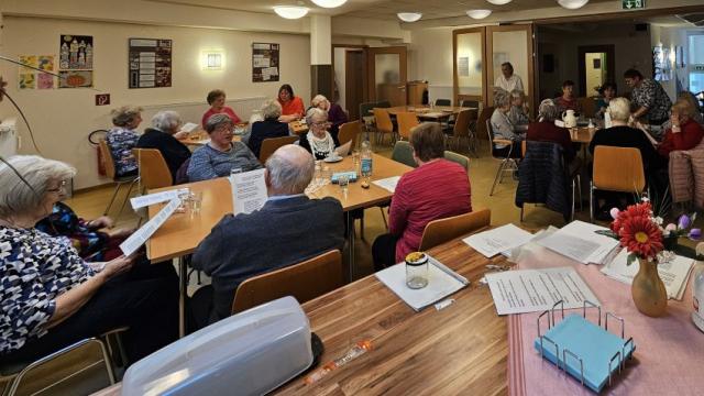 Jeden dritten Donnerstag im Monat bietet das LWH einen Seniorentreff an. | Foto: Christiane Koch